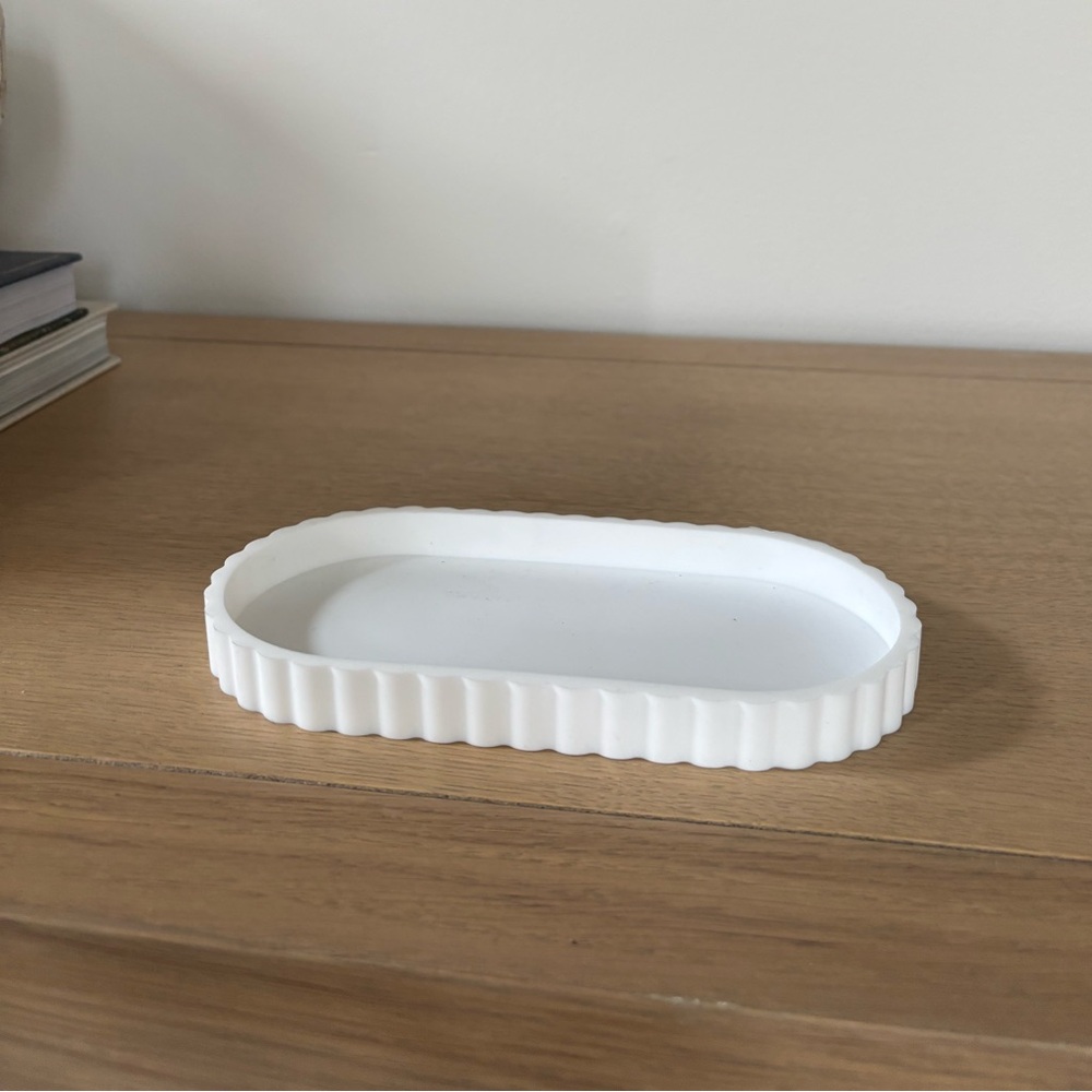 Amazon white silicone jewelry catch all tray